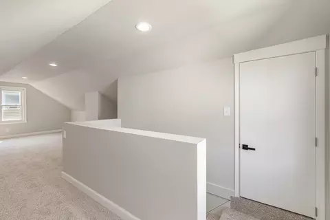 Entry Way - 18020 Escanaba Ave, Lansing, IL 60438 photo 2 of 3