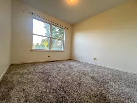 Bedroom - 2136 Peach Tree Ln, Algonquin, IL 60102 photo 1 of 1