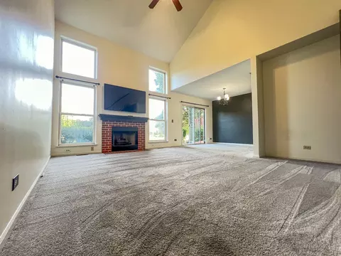 Living - 2136 Peach Tree Ln, Algonquin, IL 60102 photo 1 of 5