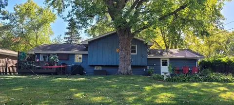 Exterior - 3906 W High St, Mchenry, IL 60050 photo 8 of 8