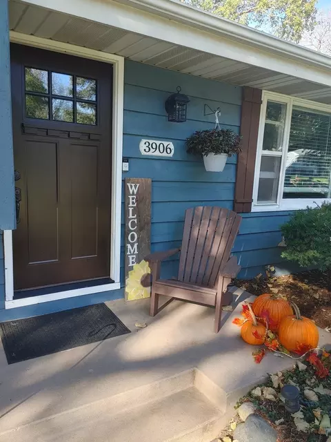 Exterior - 3906 W High St, Mchenry, IL 60050 photo 3 of 8