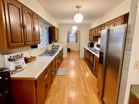 Kitchen - 1730 Sheffer Rd, Aurora, IL 60502 photo 1 of 3
