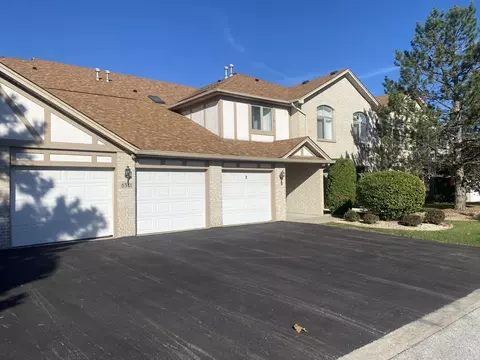 6541 Pine Trail Ln #2, Tinley Park, IL 60477