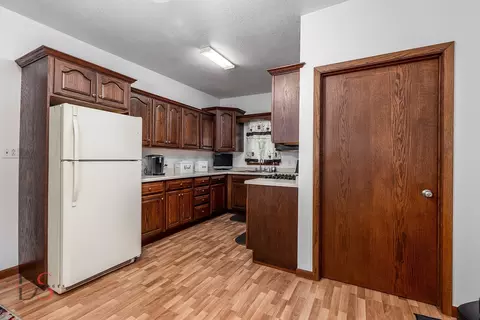 220 S Main St, Seneca, IL 61360 photo 7