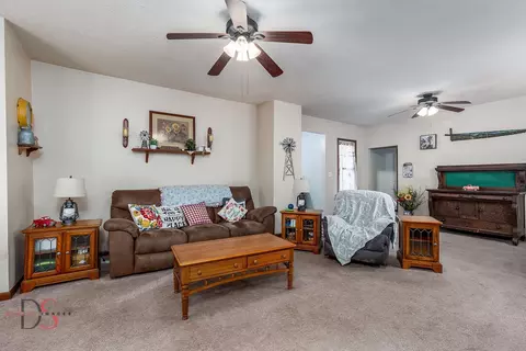 220 S Main St, Seneca, IL 61360 photo 9