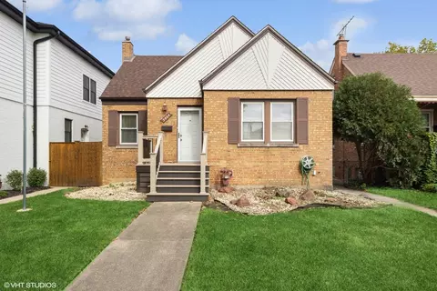 3804 W 110th St, Chicago, IL 60655