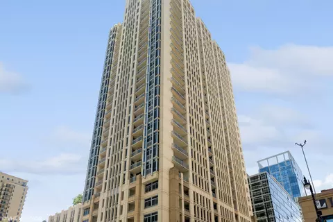 1400 S Michigan Ave #1305, Chicago, IL 60605