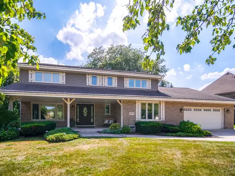 10651 Palos West Dr, Palos Park, IL 60464