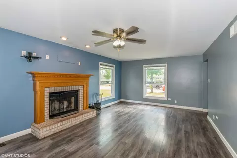 7001 N Lewis Clark Dr, Plainfield, IL 60586 photo 2