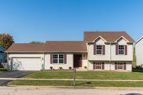 1755 Tallmeadow Dr, Dekalb, IL 60115