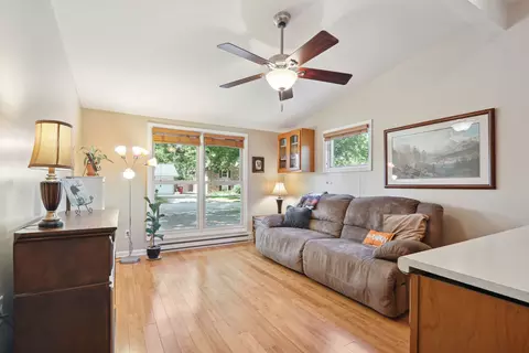 Living - 1916 Clover Ln, Champaign, IL 61821 photo 3 of 3