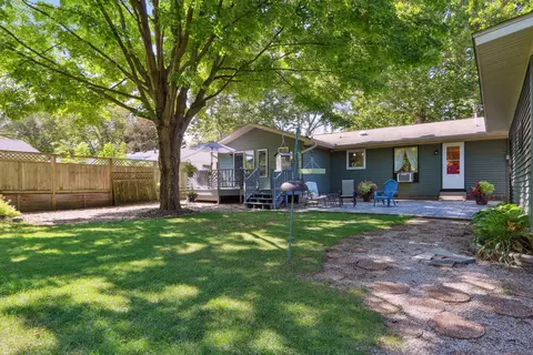 Exterior - 1916 Clover Ln, Champaign, IL 61821 photo 8 of 11