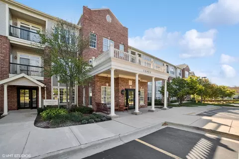 12950 Meadow View Ct #307, Huntley, IL 60142