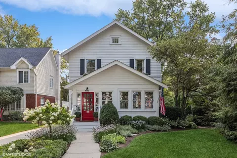 17 S Monroe St, Hinsdale, IL 60521