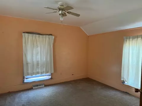 301 E Third St, Gridley, IL 61744 photo 7