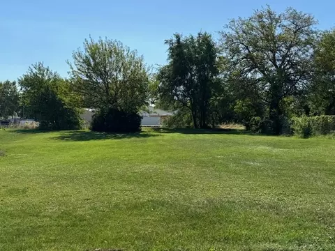 301 E Third St, Gridley, IL 61744 photo 28