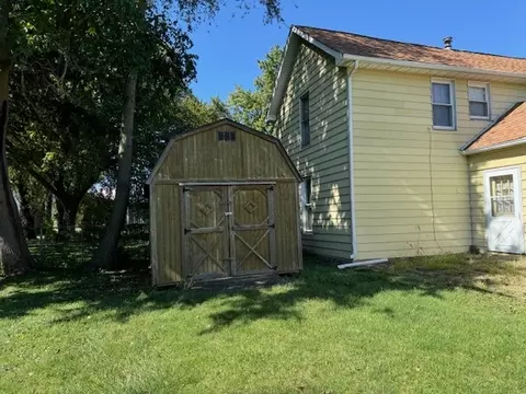 301 E Third St, Gridley, IL 61744 photo 23