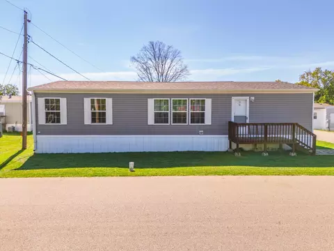 1 Melissa Dr, Bloomington, IL 61704