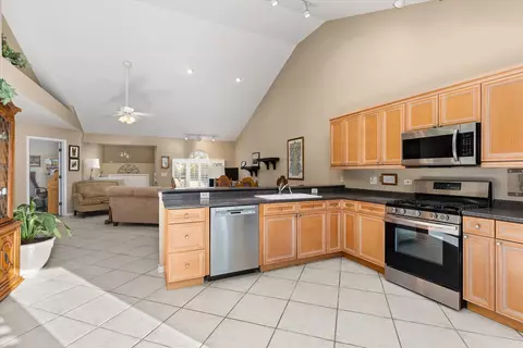 1496 Stacy Ct, Morris, IL 60450 photo 5