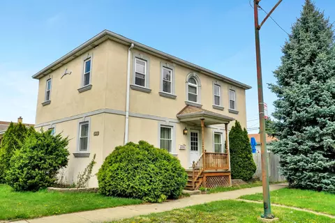 8234 W Addison St, Chicago, IL 60634