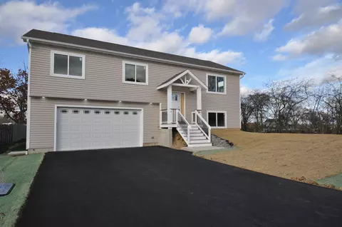 301 Buena Ter, Antioch, IL 60002