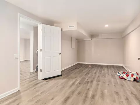 1031 Spinnaker St, Elgin, IL 60123 photo 22