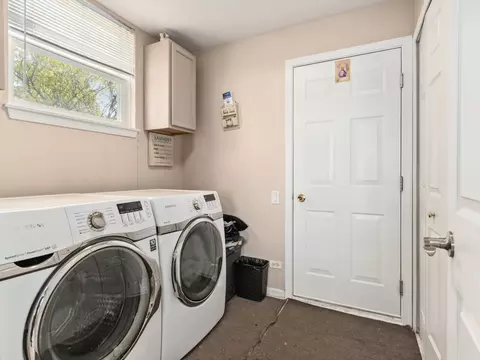 1031 Spinnaker St, Elgin, IL 60123 photo 13