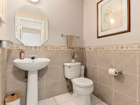 1031 Spinnaker St, Elgin, IL 60123 photo 12