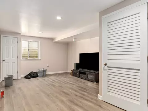 1031 Spinnaker St, Elgin, IL 60123 photo 24