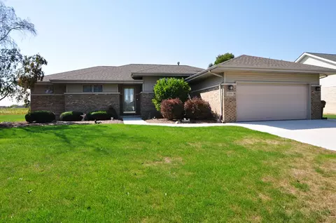 1008 Bonnie Ln, Peotone, IL 60468