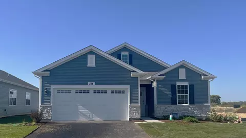 818 Plateau Dr, Pingree Grove, IL 60140