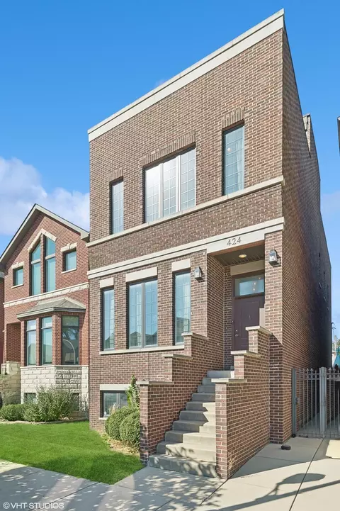 424 W 38th Pl, Chicago, IL 60609