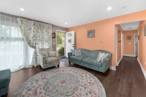 Other - 30 S Joyce Ln, Addison, IL 60101 photo 3 of 6