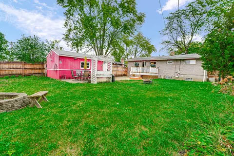 Exterior - 30 S Joyce Ln, Addison, IL 60101 photo 3 of 4