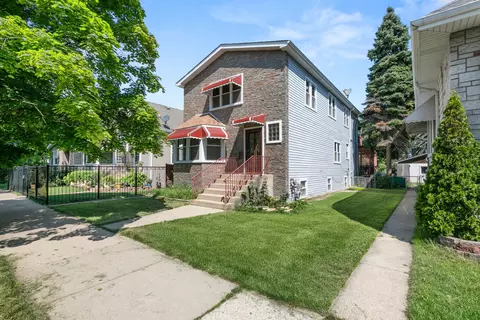 5048 W Addison St, Chicago, IL 60641