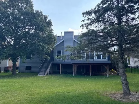 111 Devonshire Dr, Dekalb, IL 60115 photo 2
