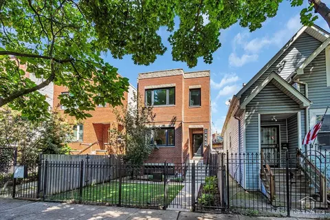 2442 W Homer St, Chicago, IL 60647