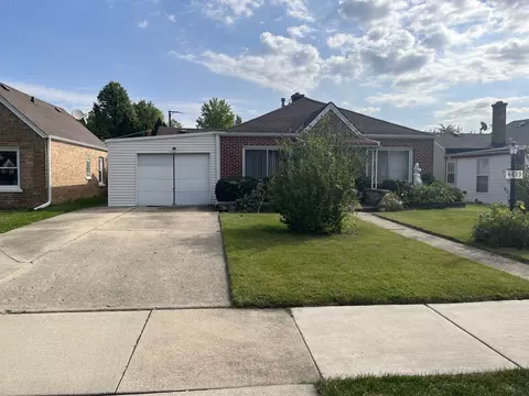 4419 Grace St, Schiller Park, IL 60176