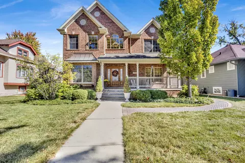 237 N Myrtle Ave, Elmhurst, IL 60126