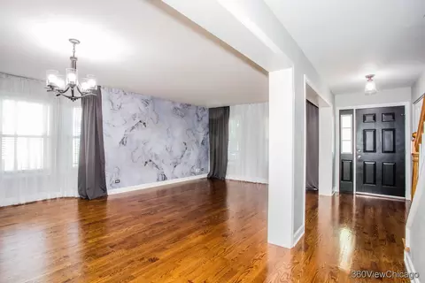 Living - 12430 S Bobwhite Ln, Plainfield, IL 60585 photo 4 of 8
