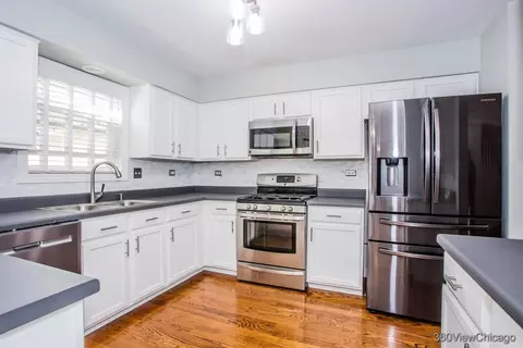Kitchen - 12430 S Bobwhite Ln, Plainfield, IL 60585 photo 2 of 4