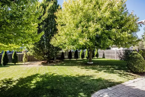 Exterior - 12430 S Bobwhite Ln, Plainfield, IL 60585 photo 6 of 8