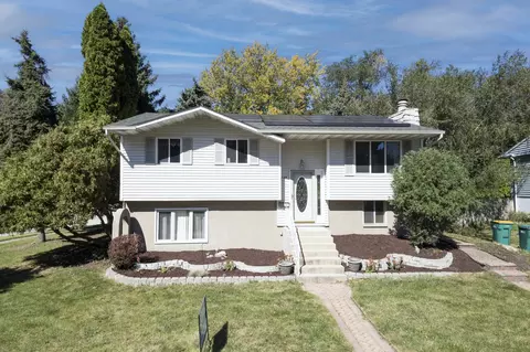 744 Yates Ave, Romeoville, IL 60446