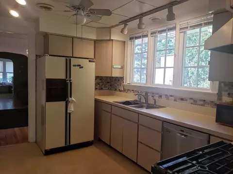 843 Walter Ave, Des Plaines, IL 60016 photo 7