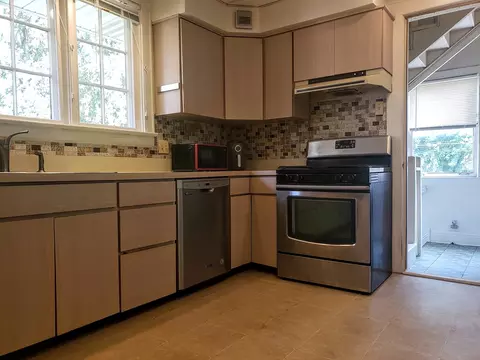 843 Walter Ave, Des Plaines, IL 60016 photo 6