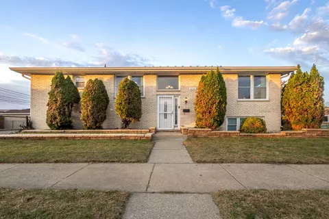 312 Hoxie Ave, Calumet City, IL 60409
