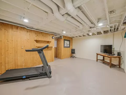 Other - 725 N Spring St, Elgin, IL 60120 photo 14 of 22