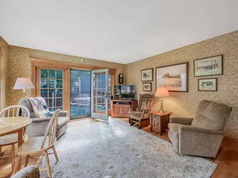 Living - 725 N Spring St, Elgin, IL 60120 photo 4 of 4