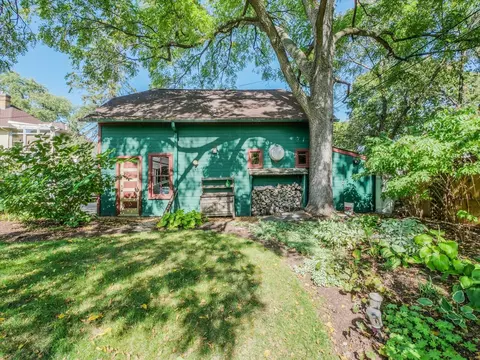 Exterior - 725 N Spring St, Elgin, IL 60120 photo 10 of 14