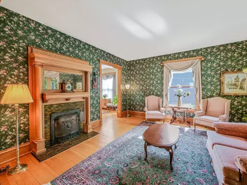 Living - 725 N Spring St, Elgin, IL 60120 photo 1 of 4